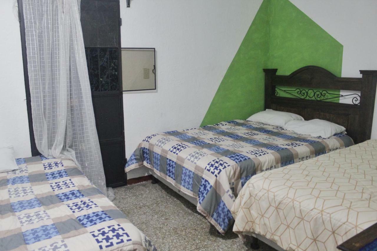 Casa Familiar Hotel Antigua Екстериор снимка