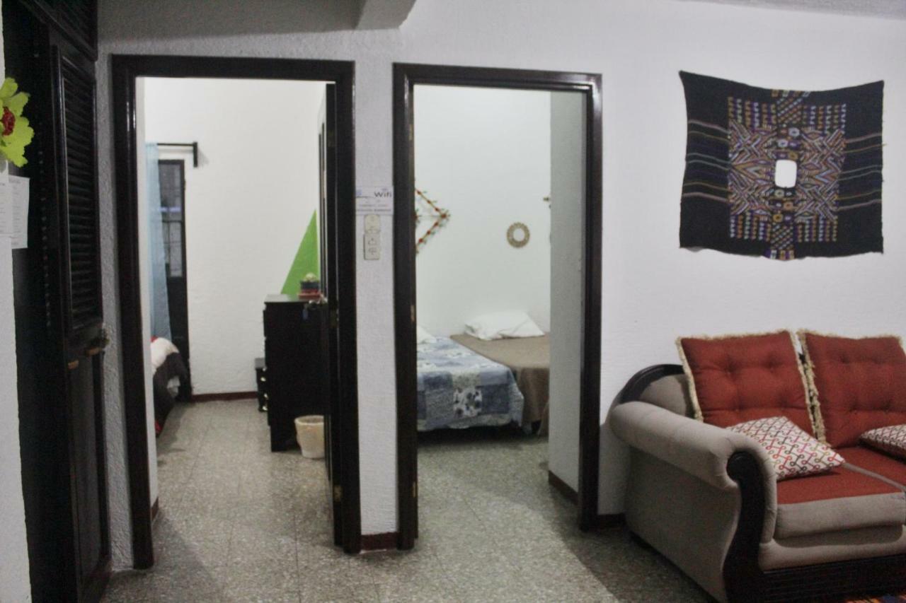 Casa Familiar Hotel Antigua Екстериор снимка