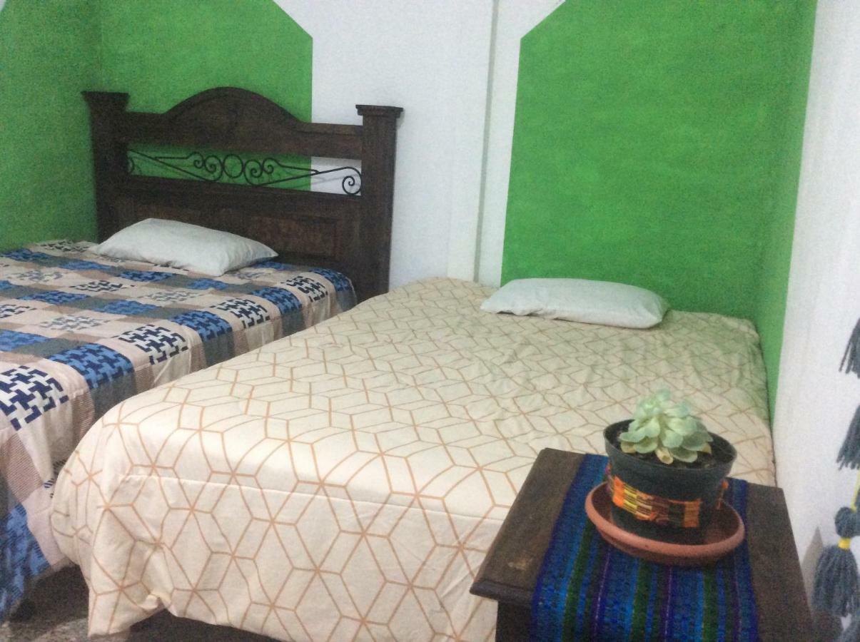 Casa Familiar Hotel Antigua Екстериор снимка
