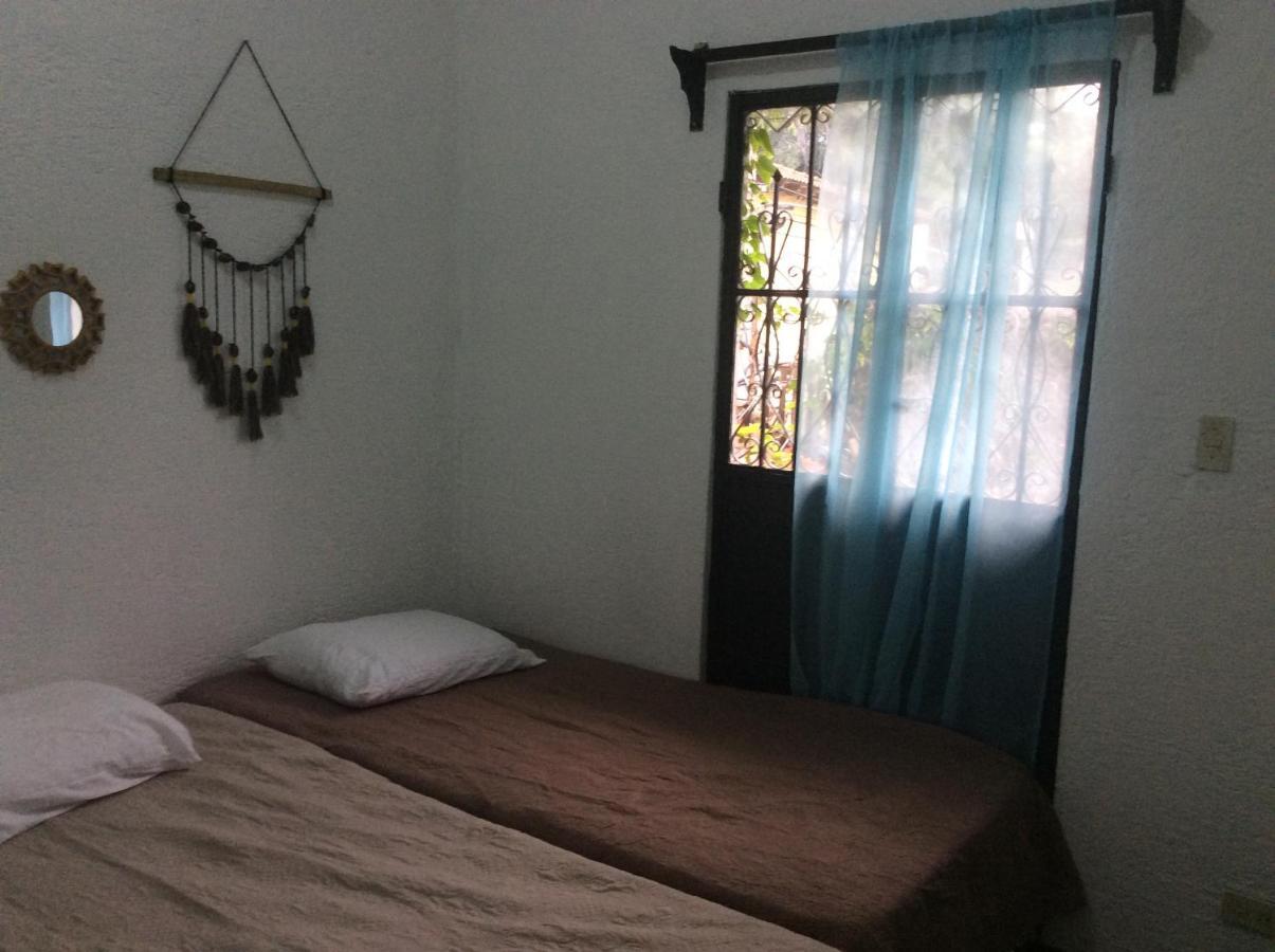 Casa Familiar Hotel Antigua Екстериор снимка